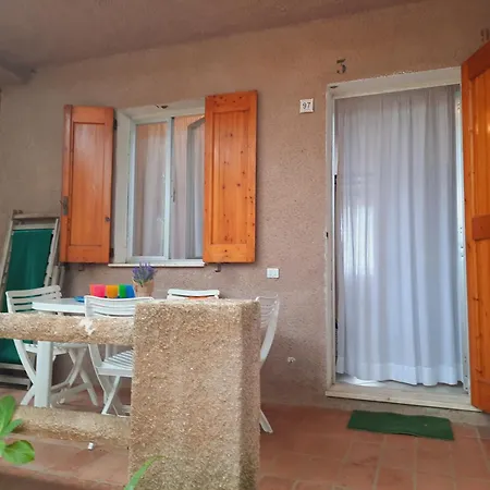 Apartment A Schiera Rena Majore