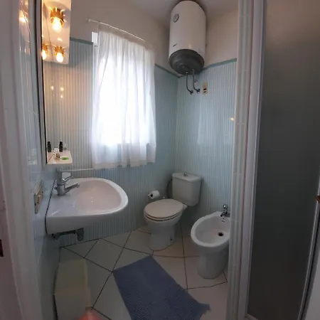 A Schiera Apartamento Rena Majore