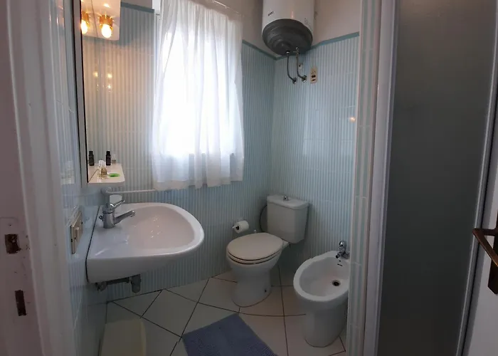 A Schiera Apartman Rena Majore